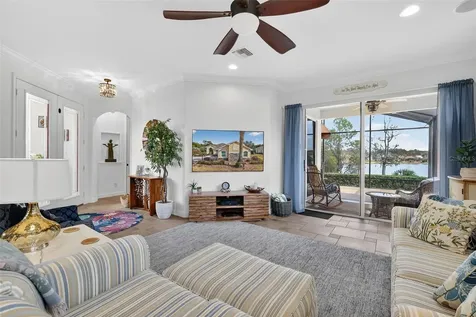 8124 Bridgeport Bay Circle Mount Dora FL 32757