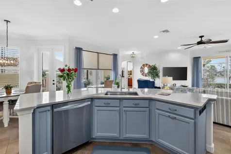 8124 Bridgeport Bay Circle Mount Dora FL 32757
