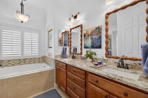 8124 Bridgeport Bay Circle Mount Dora FL 32757