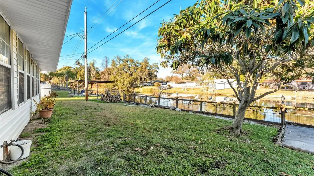 5717 Lake Grove Drive Lakeland FL 33809