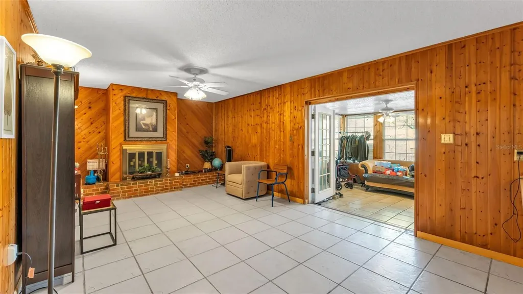 5717 Lake Grove Drive Lakeland FL 33809