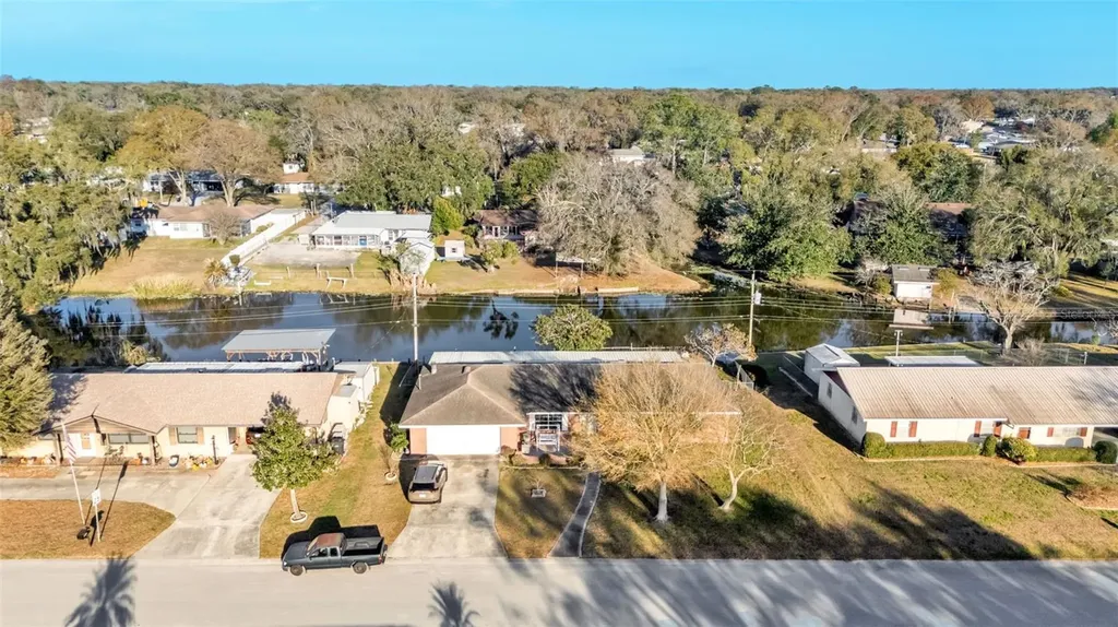 5717 Lake Grove Drive Lakeland FL 33809
