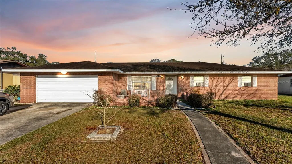 5717 Lake Grove Drive Lakeland FL 33809
