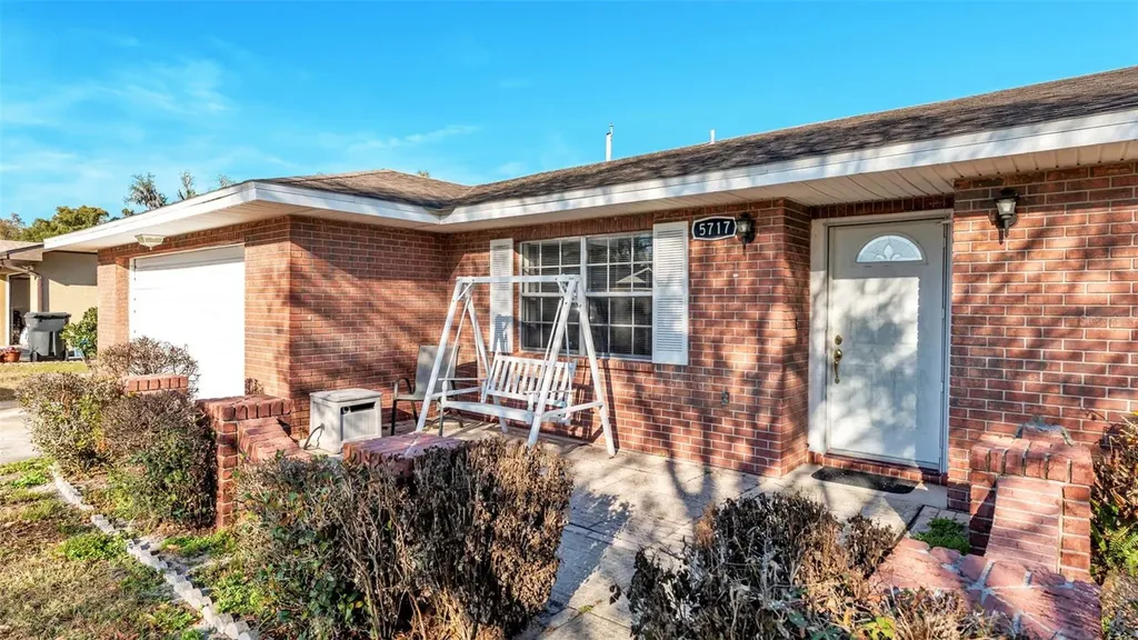 5717 Lake Grove Drive Lakeland FL 33809