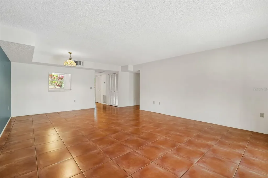 509 Lakeside Drive Bradenton FL 34210