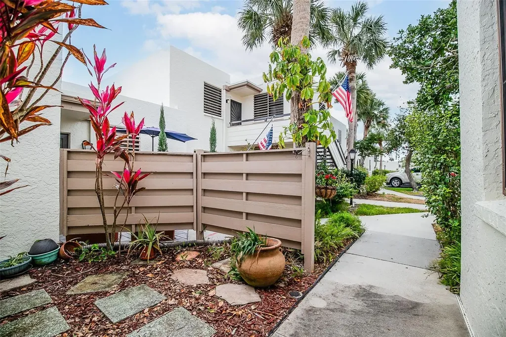 509 Lakeside Drive Bradenton FL 34210