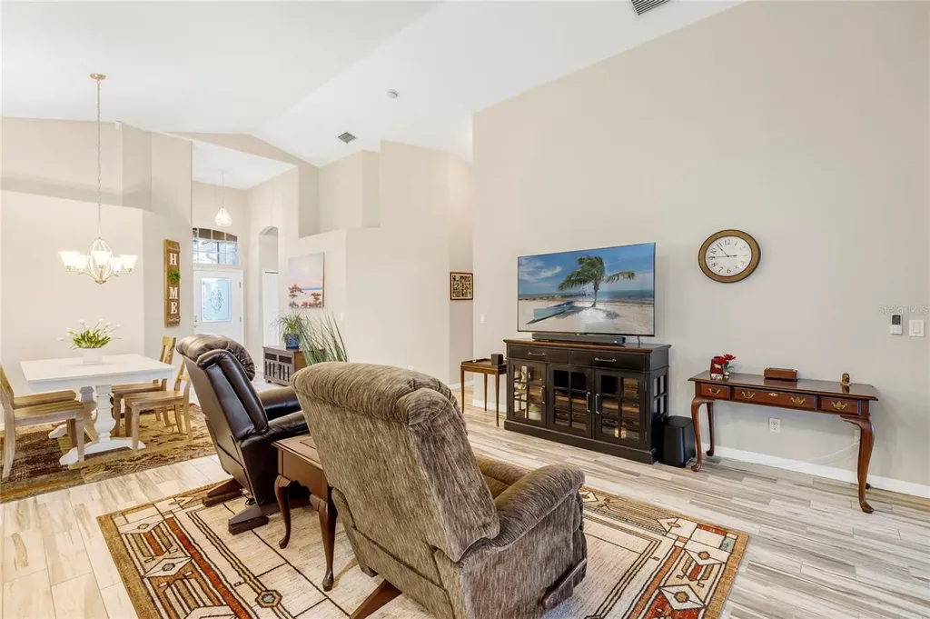 5113 Flagstone Drive Sarasota FL 34238