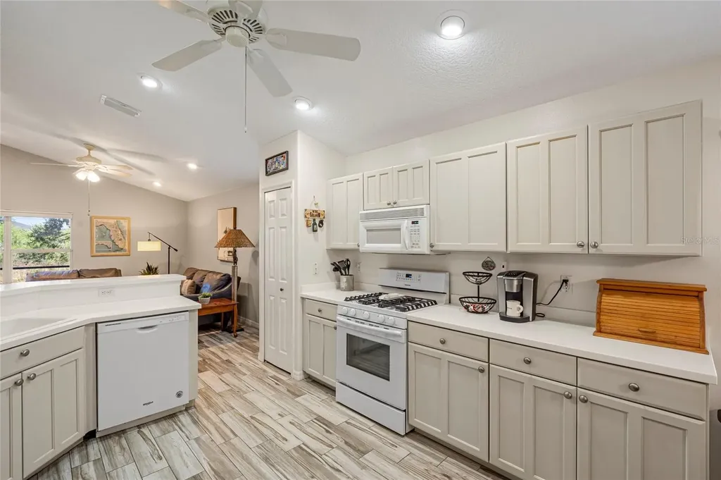 5113 Flagstone Drive Sarasota FL 34238