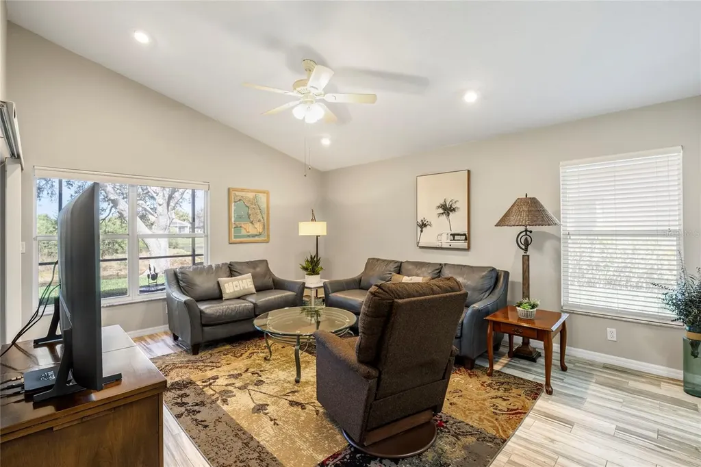 5113 Flagstone Drive Sarasota FL 34238