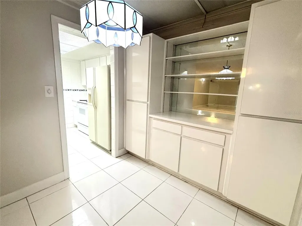 4718 Christa Court Tampa FL 33614