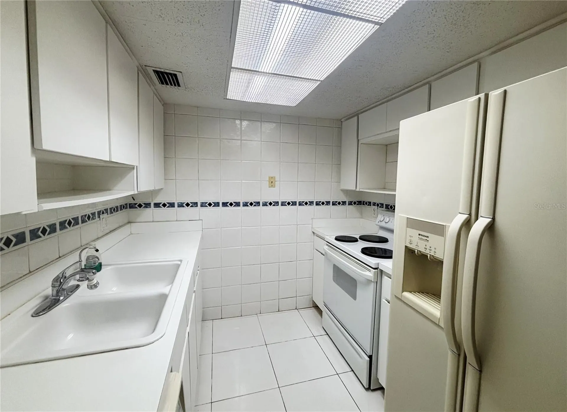 4718 Christa Court Tampa FL 33614