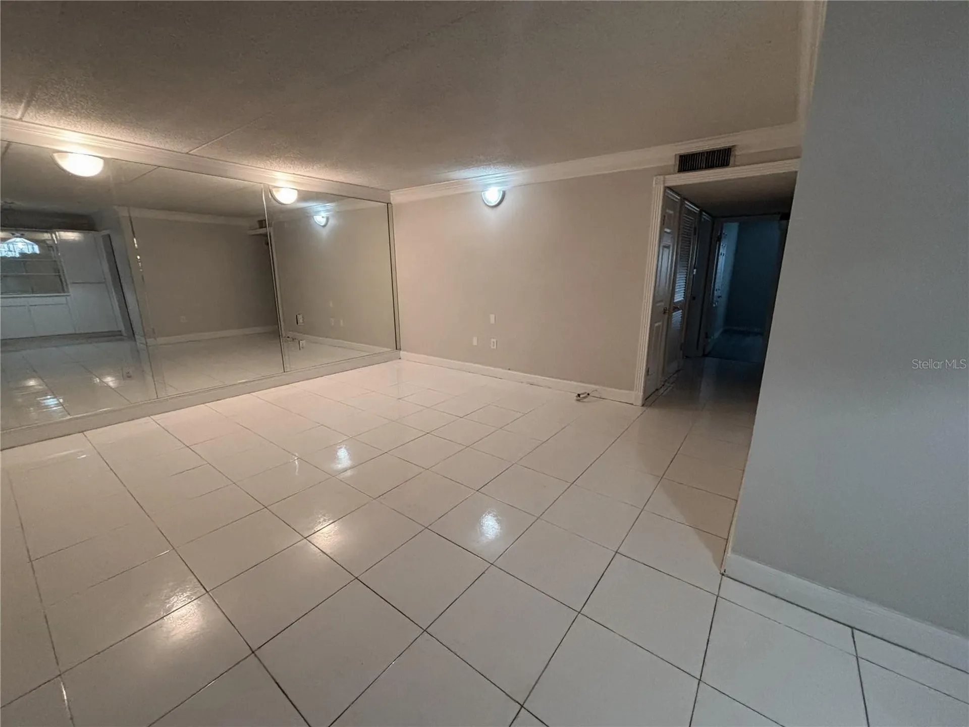 4718 Christa Court Tampa FL 33614