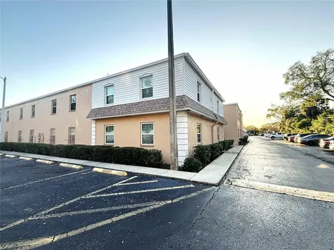 4718 Christa Court Tampa FL 33614