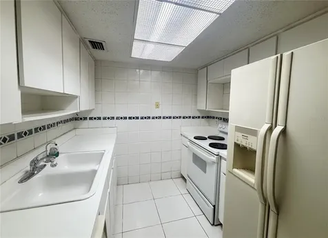 4718 Christa Court Tampa FL 33614