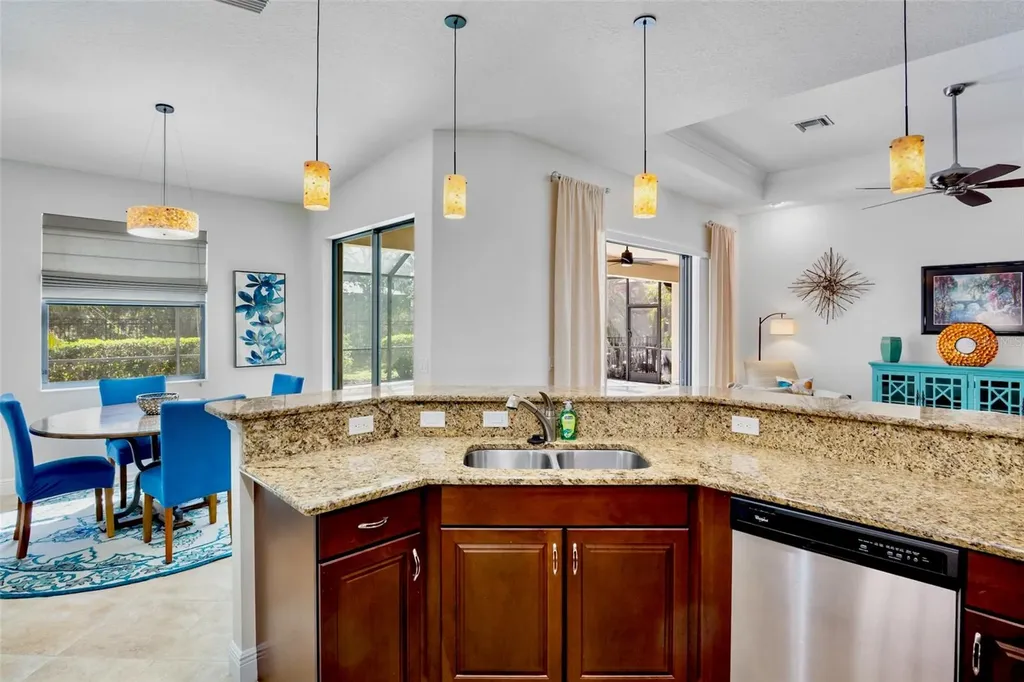 7608 Rio Bella Bradenton FL 34201
