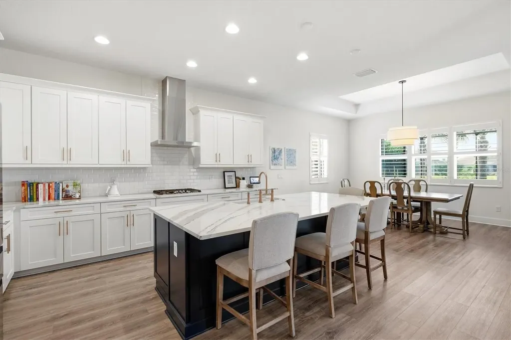 6152 Lungo Lago Drive Sarasota FL 34241