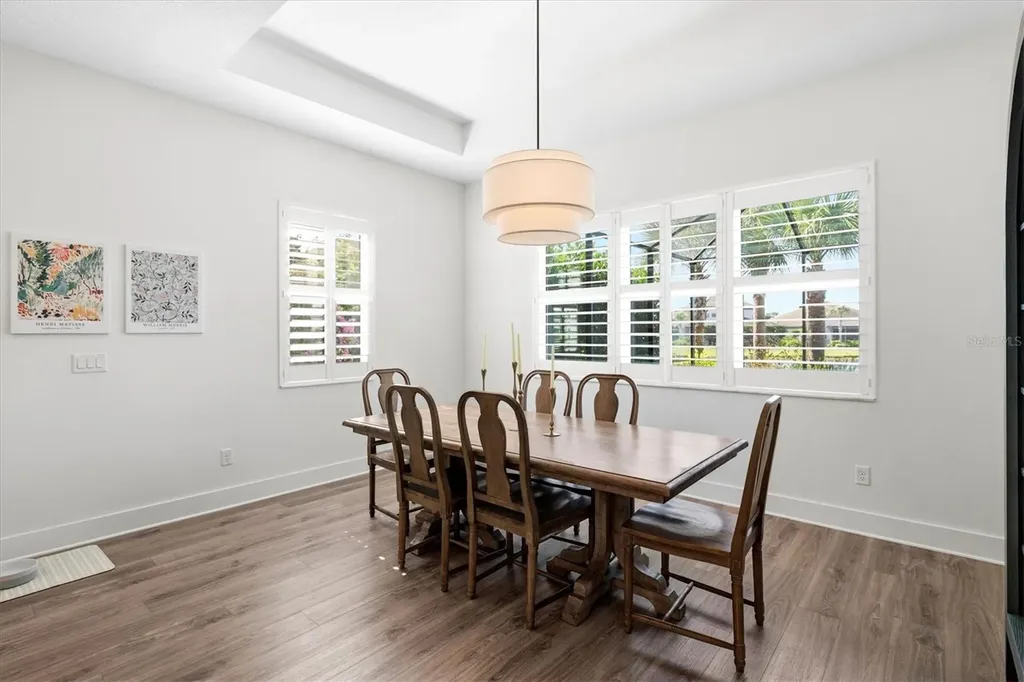 6152 Lungo Lago Drive Sarasota FL 34241