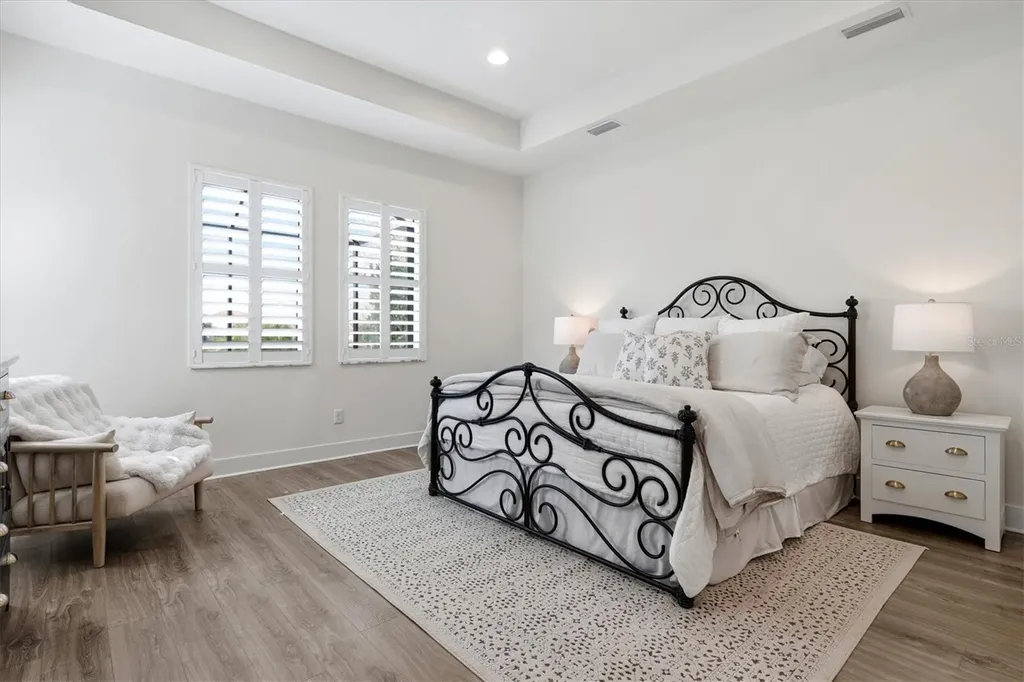 6152 Lungo Lago Drive Sarasota FL 34241