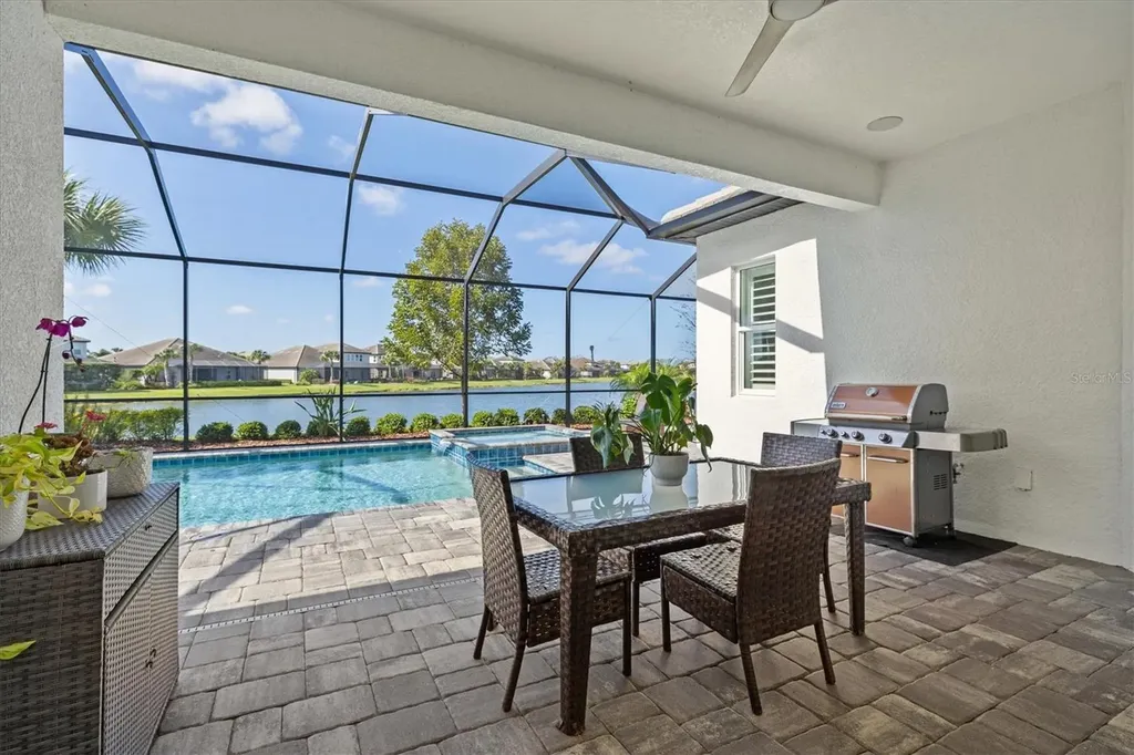 6152 Lungo Lago Drive Sarasota FL 34241
