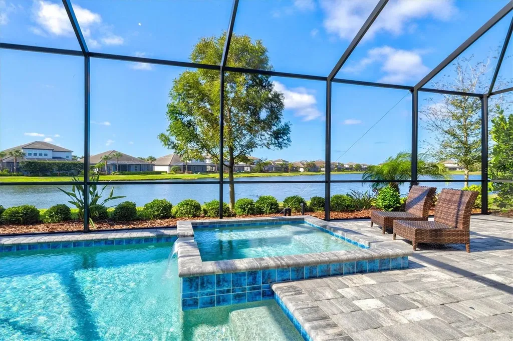 6152 Lungo Lago Drive Sarasota FL 34241