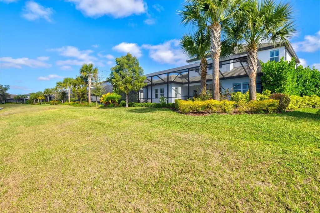 6152 Lungo Lago Drive Sarasota FL 34241
