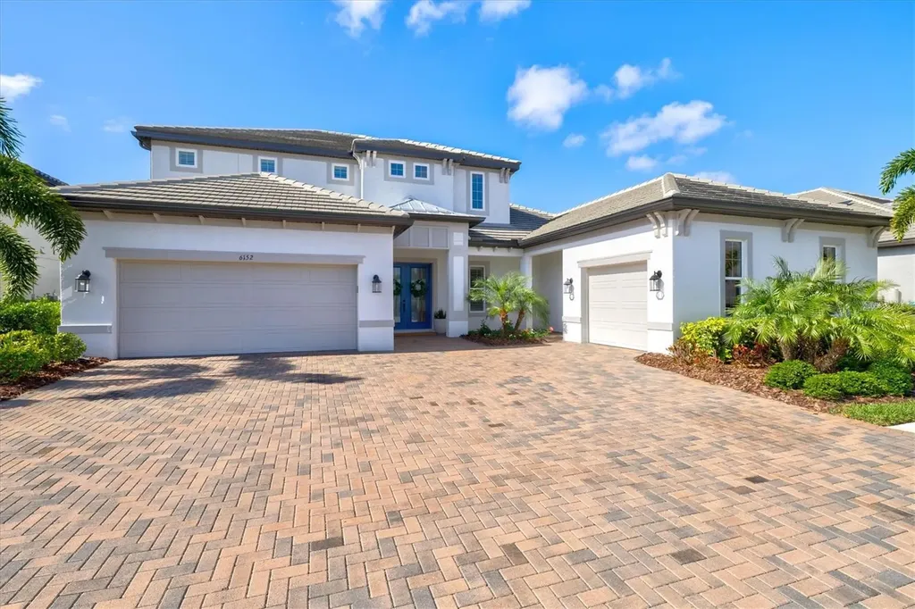 6152 Lungo Lago Drive Sarasota FL 34241