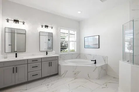 6152 Lungo Lago Drive Sarasota FL 34241
