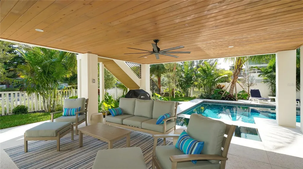 307 62nd Street Holmes Beach FL 34217