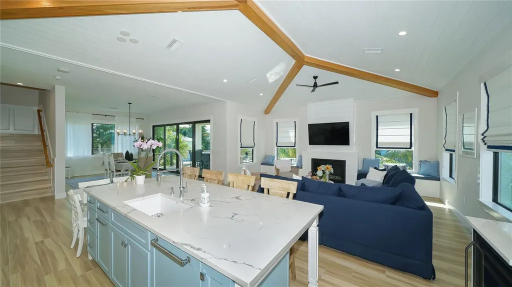 307 62nd Street Holmes Beach FL 34217