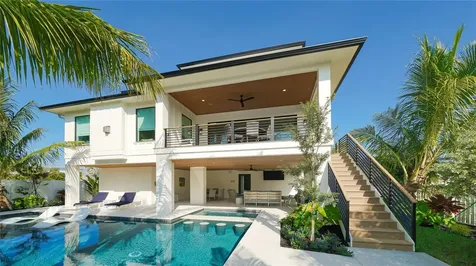 307 62nd Street Holmes Beach FL 34217