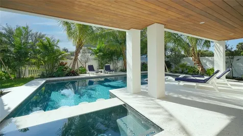 307 62nd Street Holmes Beach FL 34217