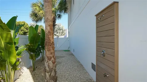 307 62nd Street Holmes Beach FL 34217