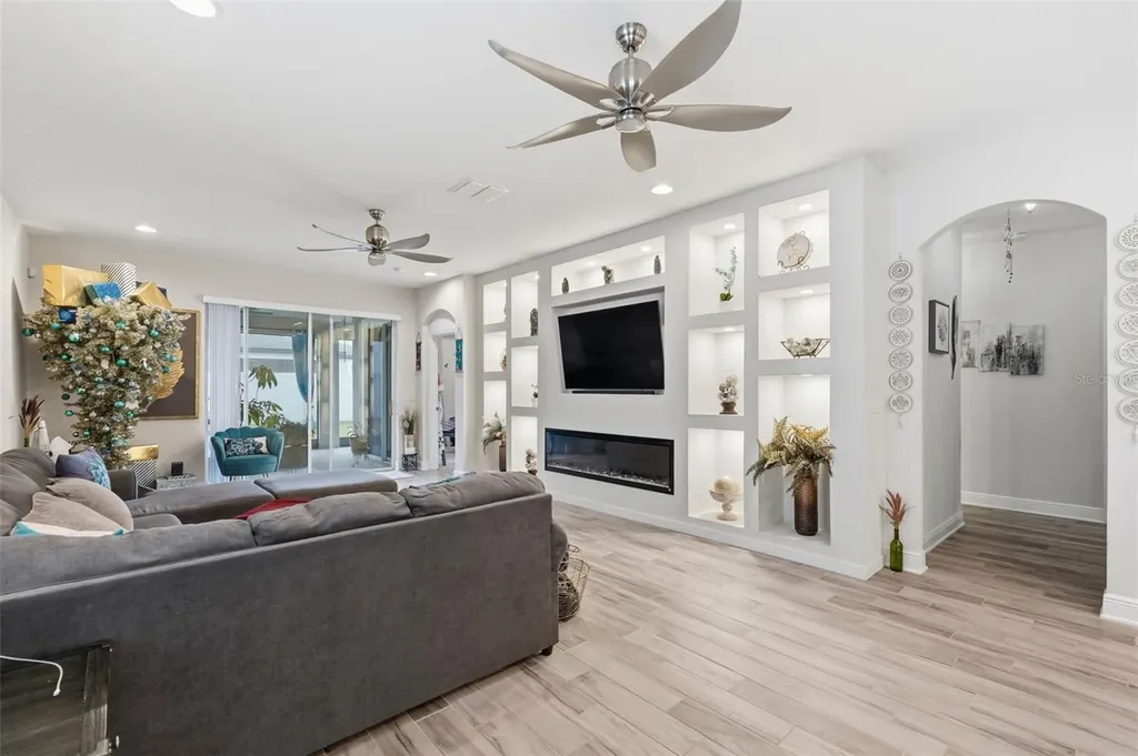 10133 Tuscan Sun Avenue Riverview FL 33578