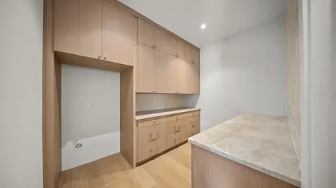1833 Baylarian Boulevard Orlando FL 32806