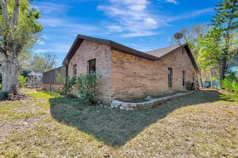 5017 80th Avenue Circle E Sarasota FL 34243