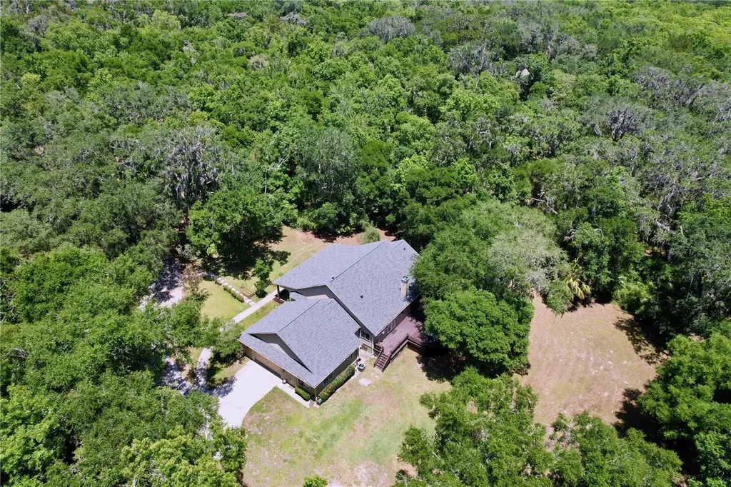 16224 Iola Woods Trail Dade City FL 33523