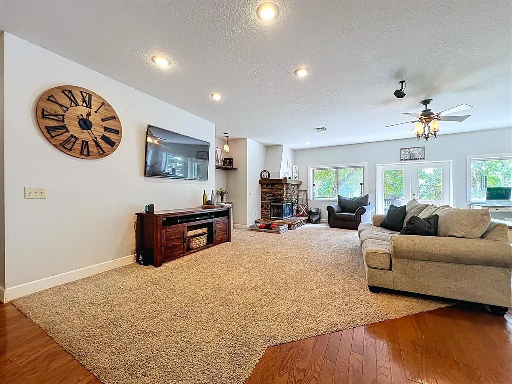 16224 Iola Woods Trail Dade City FL 33523