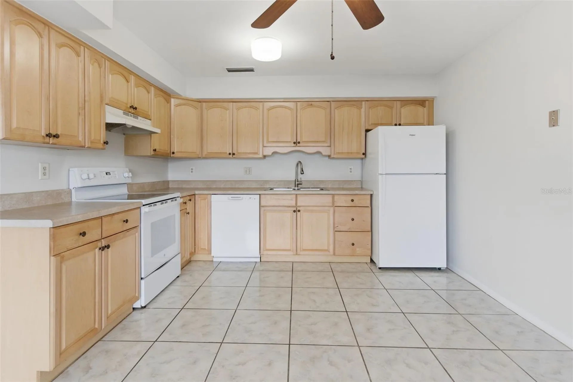 526 Heatherton Village Altamonte Springs FL 32714
