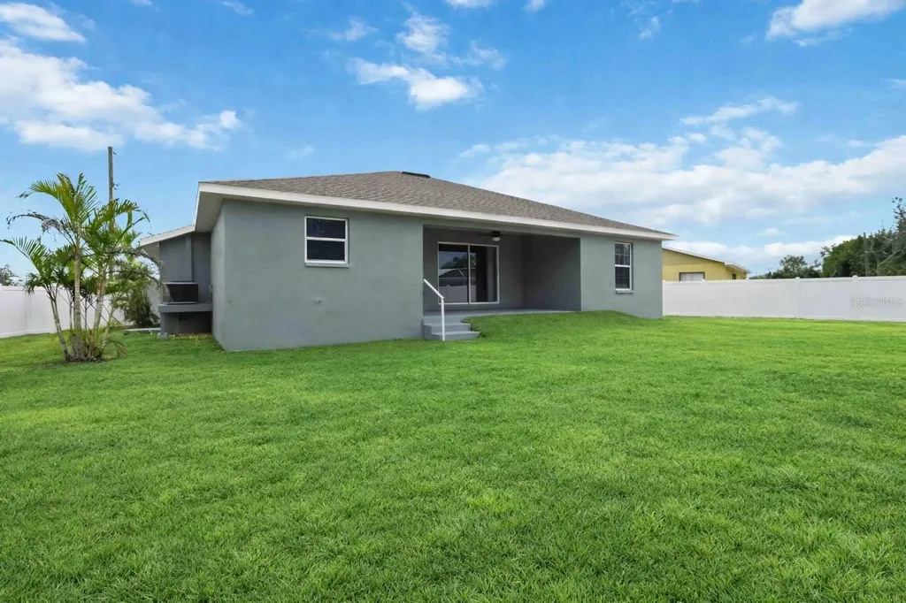 6336 Florida Circle W Apollo Beach FL 33572
