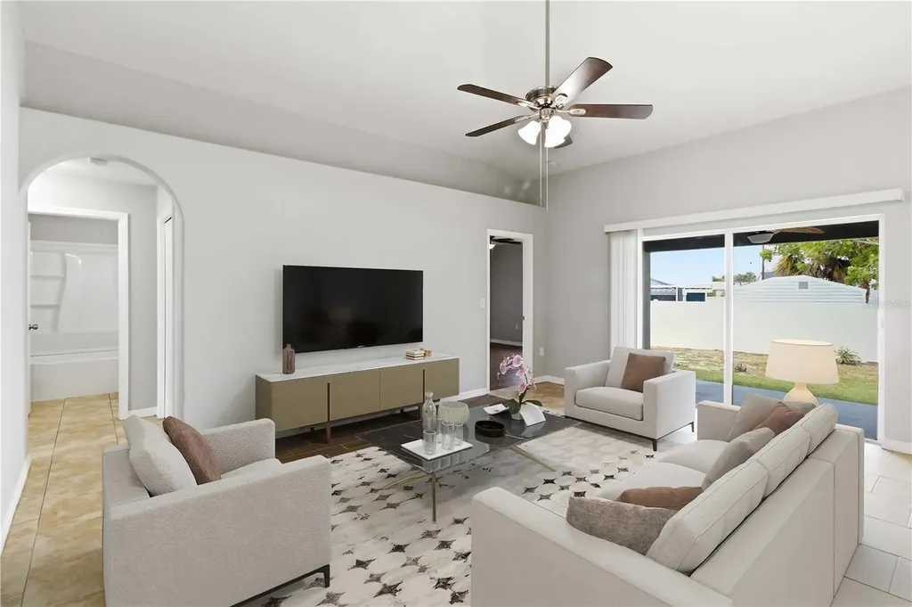 6336 Florida Circle W Apollo Beach FL 33572
