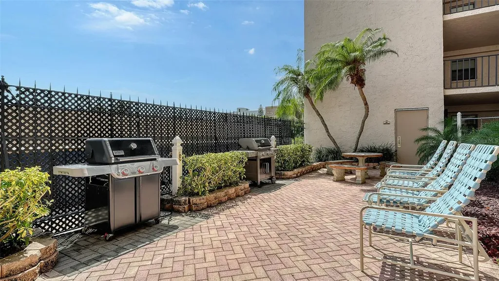 1001 Benjamin Franklin Drive Sarasota FL 34236