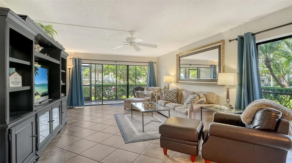 1001 Benjamin Franklin Drive Sarasota FL 34236