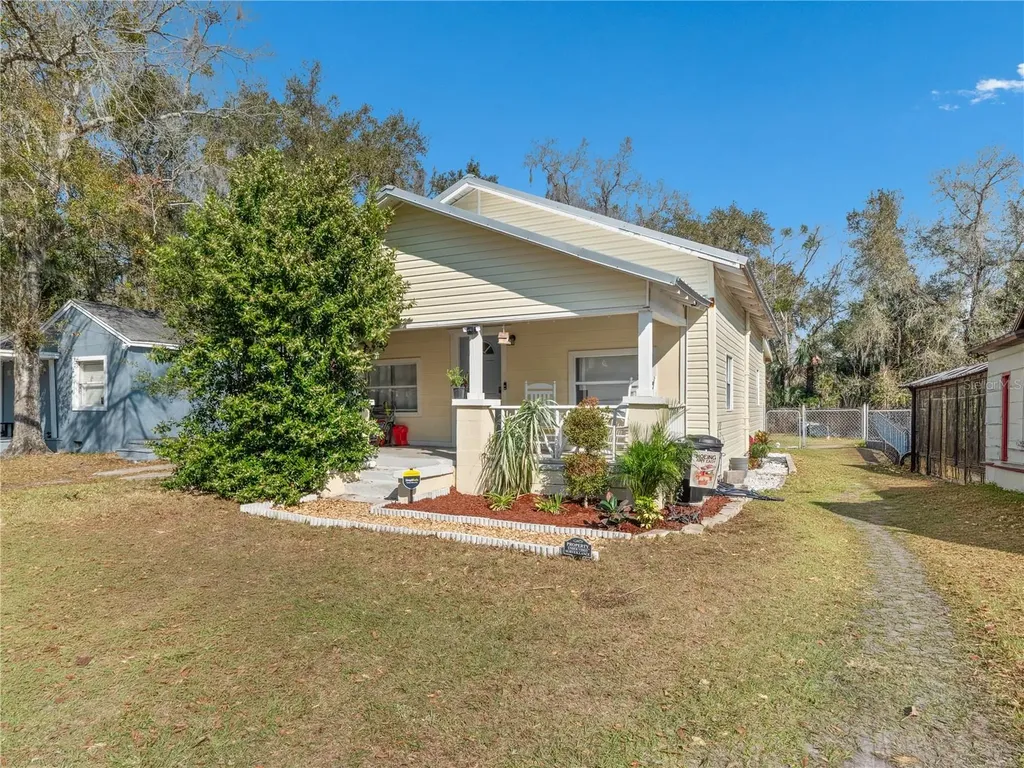 1208 W 10th Street Sanford FL 32771