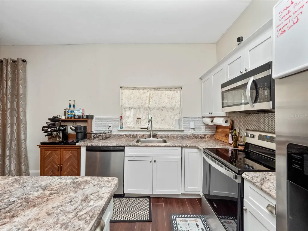 1208 W 10th Street Sanford FL 32771