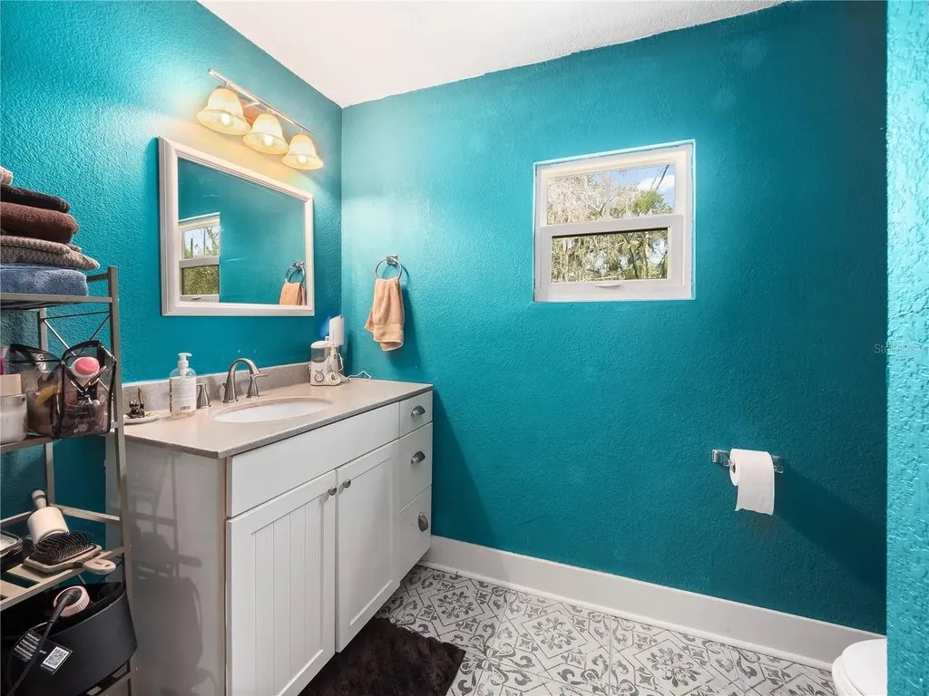 1208 W 10th Street Sanford FL 32771