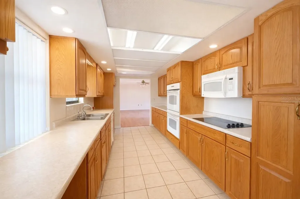 34847 Learn Road Leesburg FL 34788