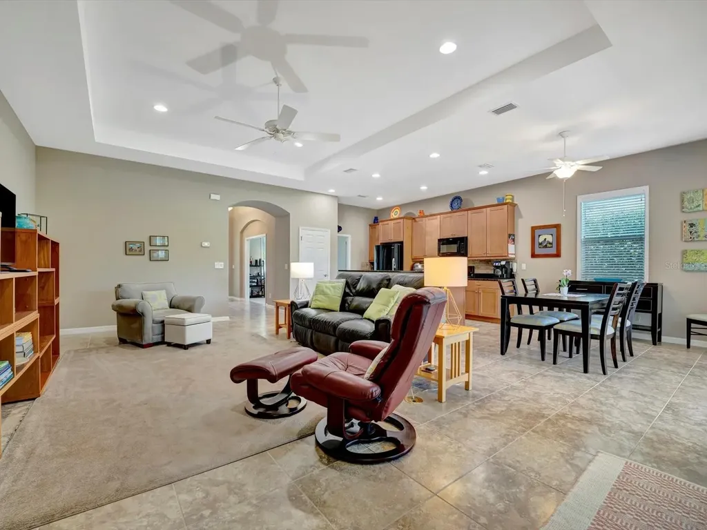 5009 Lake Overlook Avenue Bradenton FL 34208