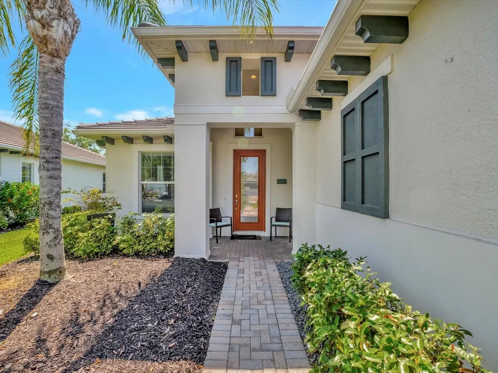 5009 Lake Overlook Avenue Bradenton FL 34208