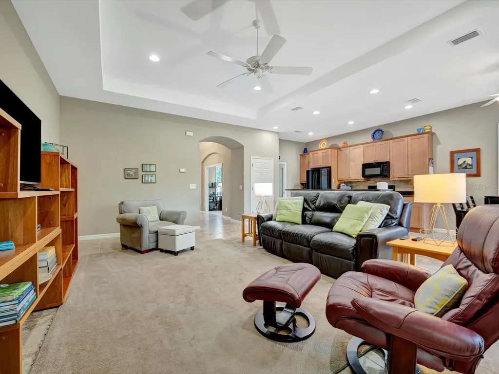 5009 Lake Overlook Avenue Bradenton FL 34208