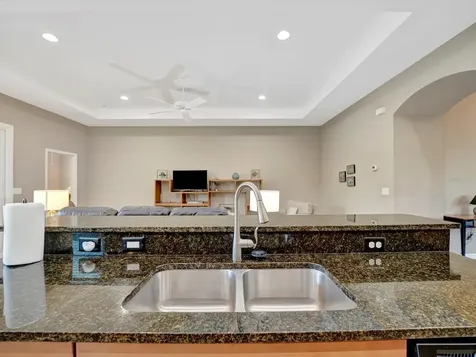 5009 Lake Overlook Avenue Bradenton FL 34208